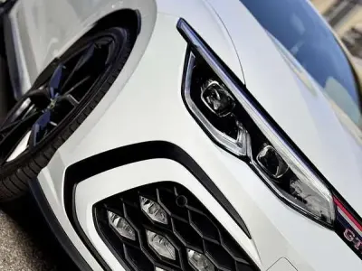 Usata VW Golf VIII GTI 245 CV (180 kW) 2023 Bianco Berlina