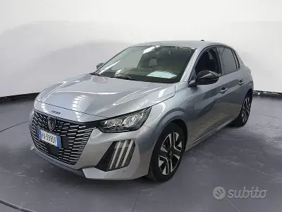 Usata Peugeot 208 Allure 101 CV (74 kW) 2025 Grigio Utilitaria