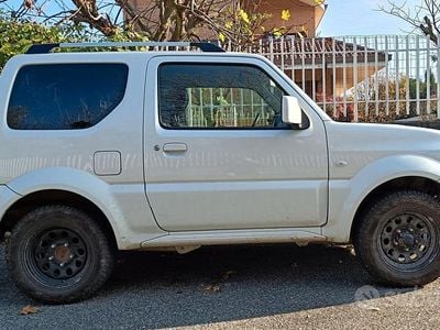 Usata Suzuki Jimny 85 CV (62 kW) 2015 SUV