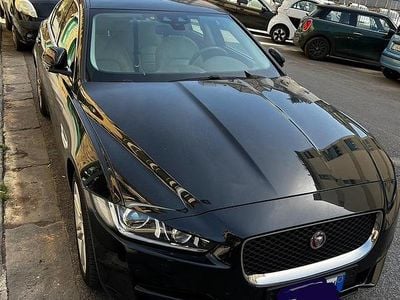 Usata Jaguar XE Portfolio 179 CV (131 kW) 2018 Nero Berlina
