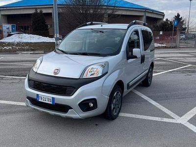 Begagnad Fiat Qubo Trekking 80 HK (58 kW) 2018 Grå Minibuss