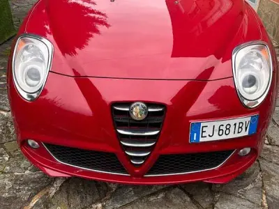 Usata Alfa Romeo MiTo Progression 105 CV (77 kW) 2011 Rosso Utilitaria