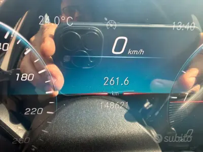 Usata Mercedes A180 116 CV (85 kW) 2019 Grigio Berlina