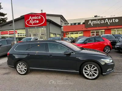 Usata VW Passat Highline 239 CV (175 kW) 2015 Grigio Berlina