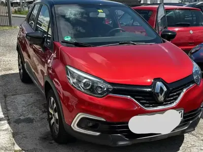 Usata Renault Captur 90 CV (66 kW) 2017 Rosso SUV