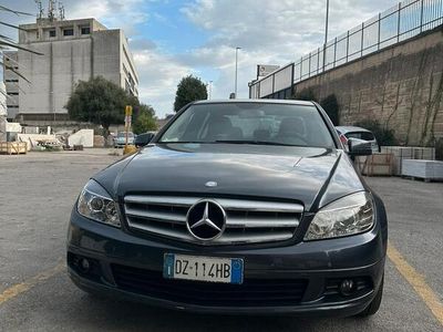 Mercedes C200