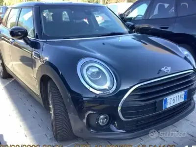 Usata Mini Cooper D Clubman Essential 150 CV (110 kW) 2019 Nero Station wagon