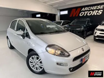 Usata Fiat Punto Lounge 95 CV (69 kW) 2017 Grigio chiaro Utilitaria