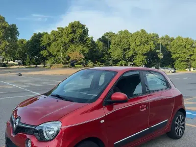 Usado Renault Twingo 71 CV (52 kW) 2014 Rojo Utilitario