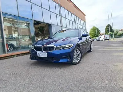 Usata BMW 320 Advantage 190 CV (139 kW) 2020 Bluazzurro Station wagon