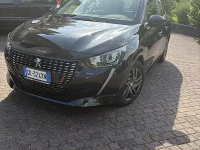 Usata Peugeot 208 Active 75 CV (55 kW) 2022 Utilitaria