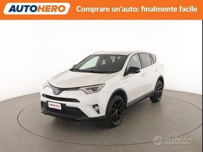Begagnad Toyota RAV4 Hybrid 154 HK (113 kW) 2018 Vit SUV