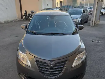 Usata Lancia Ypsilon