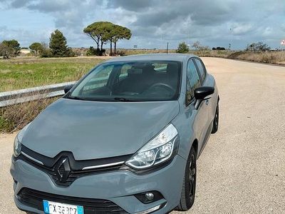 Usata Renault Clio IV 68 CV (50 kW) 2019 Grigio Berlina
