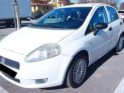 Usata Fiat Grande Punto Active 77 CV (56 kW) 2008 Bianco Utilitaria
