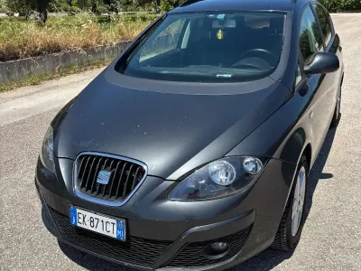 Usata Seat Altea XL 105 CV (77 kW) 2011 Verde Monovolume