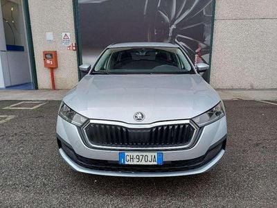 Argento Usata 2021 Skoda Octavia Executive Station wagon | 14.900 € (Buon prezzo)