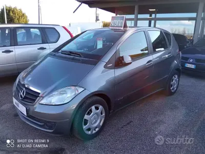 Gebraucht Mercedes A160 Edition 95 PS (69 kW) 2011 Grau Limousine