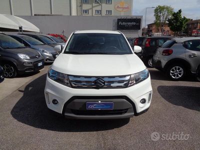 Usata Suzuki Vitara 120 CV (88 kW) 2016 Bianco SUV