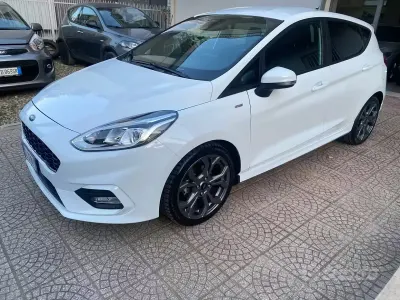 Usata Ford Fiesta ST-Line 86 CV (63 kW) 2020 Bianco Utilitaria