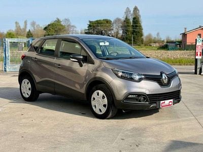 Usata Renault Captur Life 90 CV (66 kW) 2017 Argento SUV