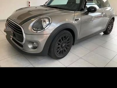 Usata Mini Cooper 116 CV (85 kW) 2018 Grigio Utilitaria