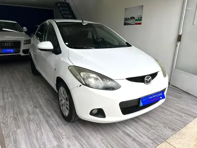 Usata Mazda 2 86 CV (63 kW) 2010 Bianco Utilitaria