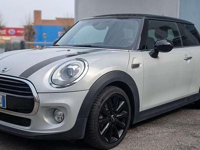 Usata Mini Cooper Hype 136 CV (100 kW) 2017 Argento Utilitaria