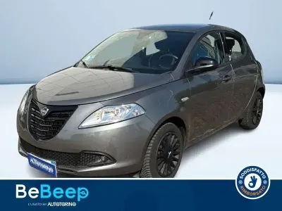 Usata Lancia Ypsilon S 69 CV (50 kW) 2014 Grigio metallizzato Utilitaria
