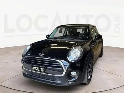 Usata Mini Cooper 136 CV (100 kW) 2016 Nero Utilitaria