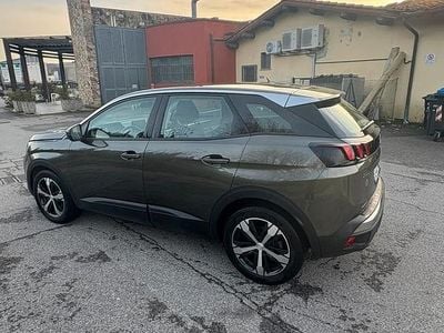 Usata Peugeot 3008 131 CV (96 kW) 2019 Grigio SUV