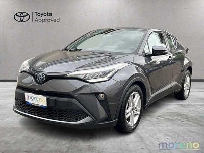 Usata Toyota C-HR Active 122 CV (89 kW) 2022 Grigio SUV