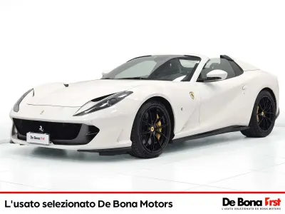 Usata Ferrari 812 799 CV (587 kW) 2023 Bianco Cabrio