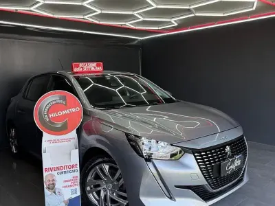 Usata Peugeot 208 Allure 75 CV (55 kW) 2020 Grigio Utilitaria