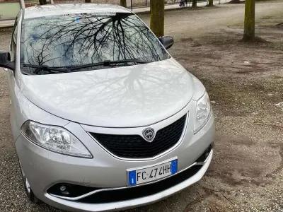 Usata Lancia Ypsilon