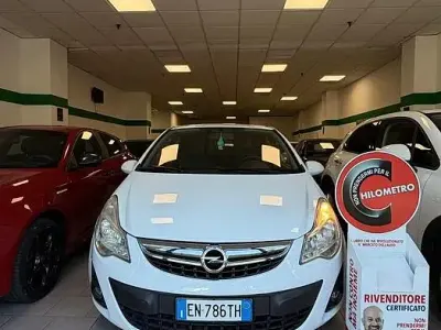 Usado Opel Corsa 86 HP (63 kW) 2012 Branco Citadino