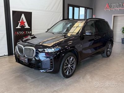 Begagnad BMW X5 M Sport 298 HK (219 kW) 2024 Svart SUV