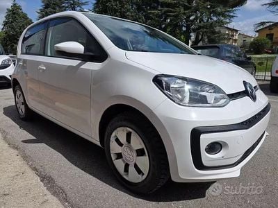 Begagnad VW up! Move 2018 Vit Halvkombi