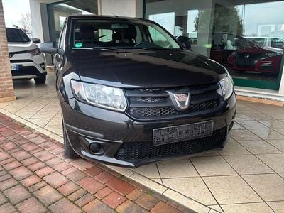 Usata Dacia Sandero Lauréate 75 CV (55 kW) 2014 Nero Berlina
