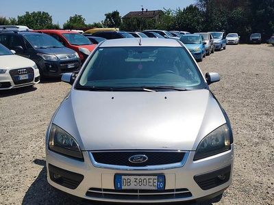 Usata Ford Focus 90 CV (66 kW) 2006 Grigio Coupé