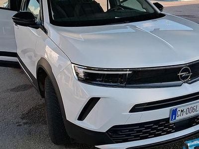 Usata Opel Mokka 110 CV (80 kW) 2023 Bianco SUV