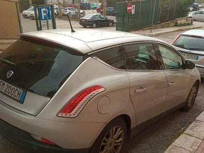 Usata Lancia Delta Silver 120 CV (88 kW) 2012 Utilitaria