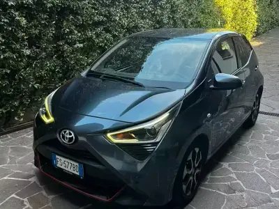 Usata Toyota Aygo X-play 72 CV (52 kW) 2018 Utilitaria