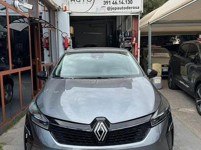 Usata Renault Clio V Equilibre 91 CV (66 kW) 2024 Grigio Berlina