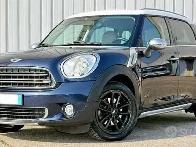 Usata Mini Cooper D Countryman Business 111 CV (81 kW) 2014 Bluazzurro SUV