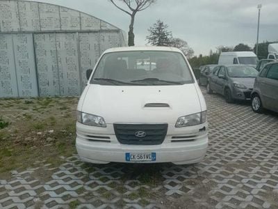 Hyundai H-1
