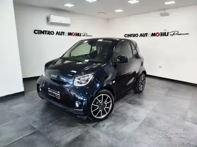 Usata Smart ForTwo Coupé Prime 41 kW (56 CV) 2021 Blu Utilitaria
