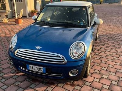 Usata Mini Cooper 120 CV (88 kW) 2007 Blu Utilitaria