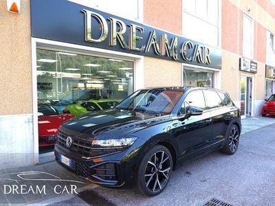 Usata VW Touareg R-line 231 CV (169 kW) 2024 Nero metallizzato SUV