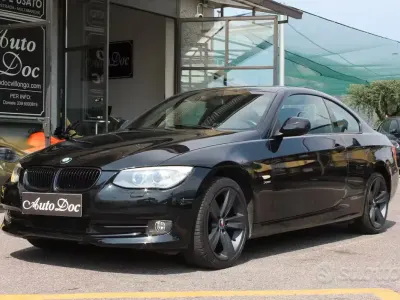 Usata BMW 320 M Sport 184 CV (135 kW) 2011 Nero Coupé